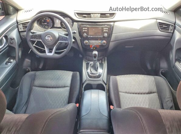 JN8AT2MT2HW395792 2017 NISSAN ROGUE Red Dashboard view