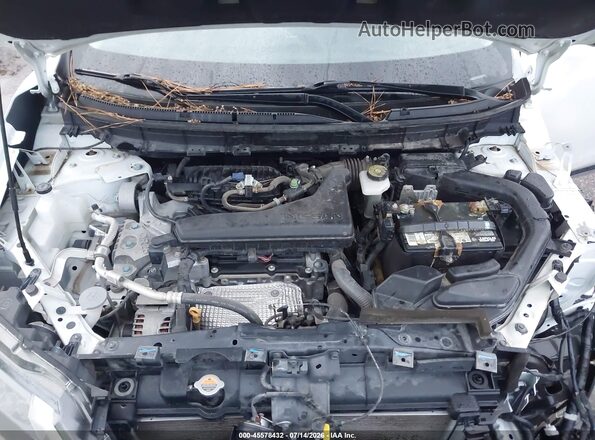 JN8AT2MT2JW452501 2018 NISSAN ROGUE White Widok z tyłu