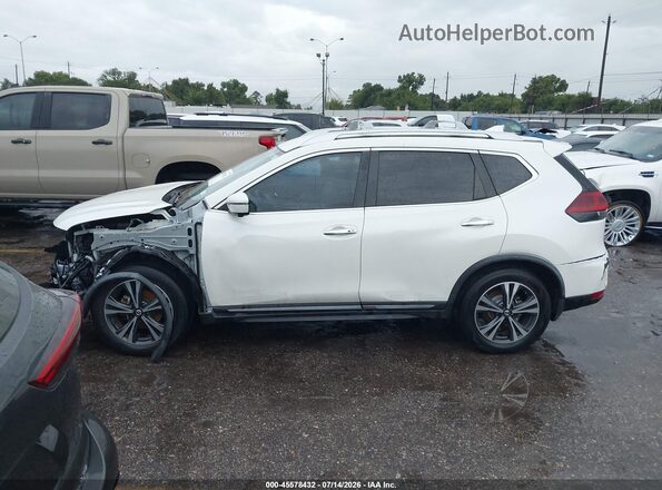 JN8AT2MT2JW452501 2018 NISSAN ROGUE White Widok wnętrza 360 stopni