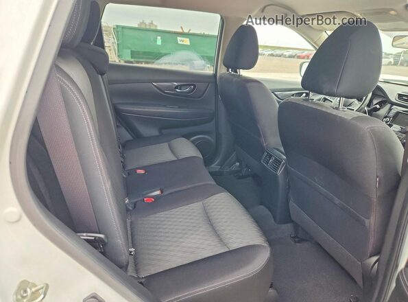 JN8AT2MT2LW018078 2020 NISSAN ROGUE White Вид задньої частини салону