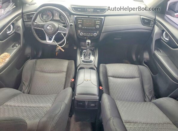 JN8AT2MT3HW383182 2017 NISSAN ROGUE Red Առջևի վահանակի տեսք