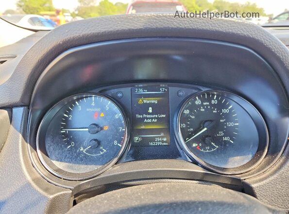 JN8AT2MT3HW395669 2017 NISSAN ROGUE Red Instrument cluster view