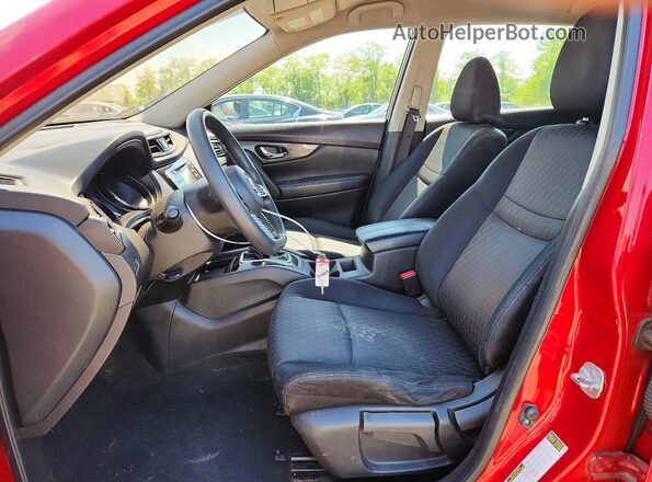 JN8AT2MT3HW395669 2017 NISSAN ROGUE Red Front interior view