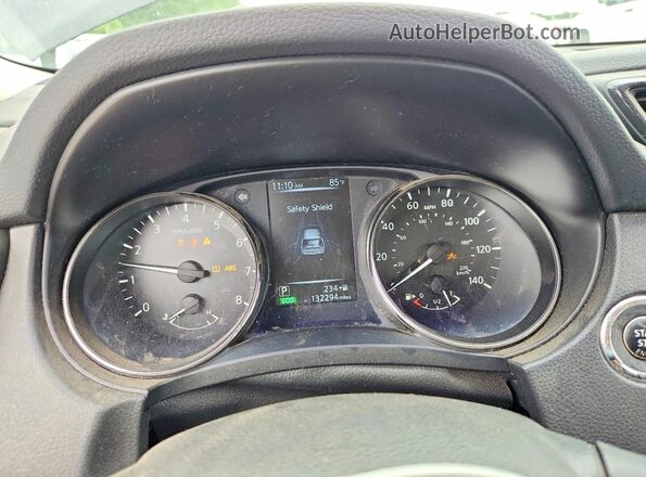JN8AT2MT3HW399155 2017 NISSAN ROGUE Black Սարքավորումների վահանակի տեսք