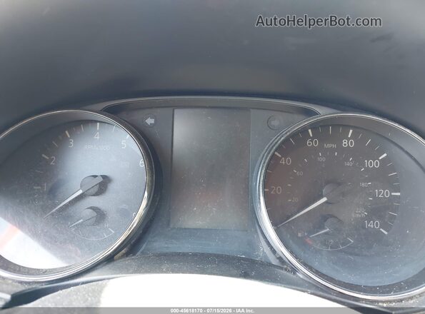 JN8AT2MT3HW405486 2017 NISSAN ROGUE Red Widok tylnych siedzeń