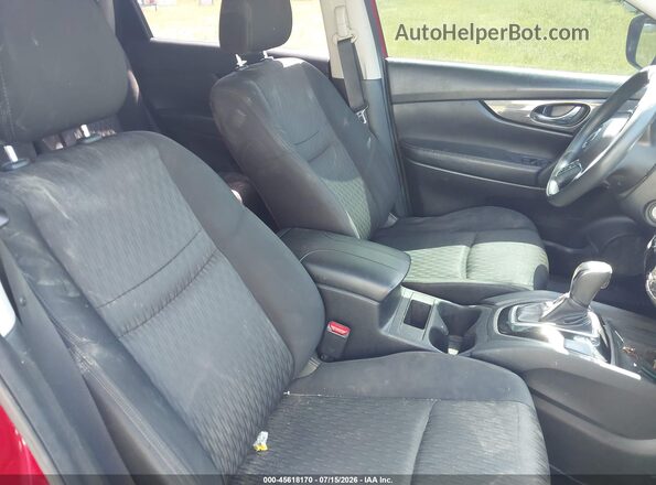 JN8AT2MT3HW405486 2017 NISSAN ROGUE Red Widok wnętrza z przodu