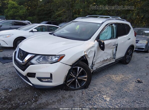 JN8AT2MT3JW451079 2018 NISSAN ROGUE  Przód lewy