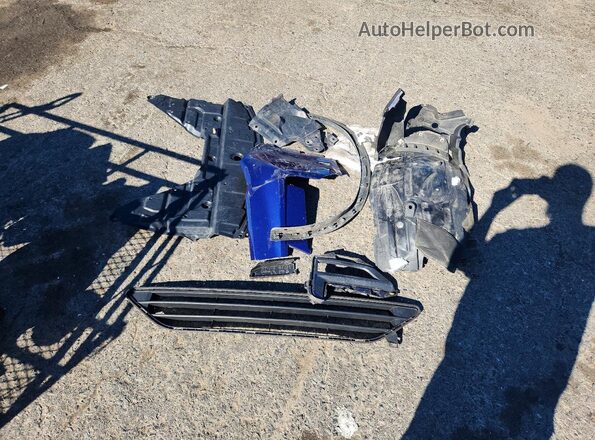 JN8AT2MT3JW462065 2018 NISSAN ROGUE Blue Widok naklejki z numerem VIN