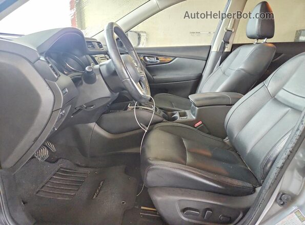 JN8AT2MT3JW470635 2018 NISSAN ROGUE Gray Вид салону спереду