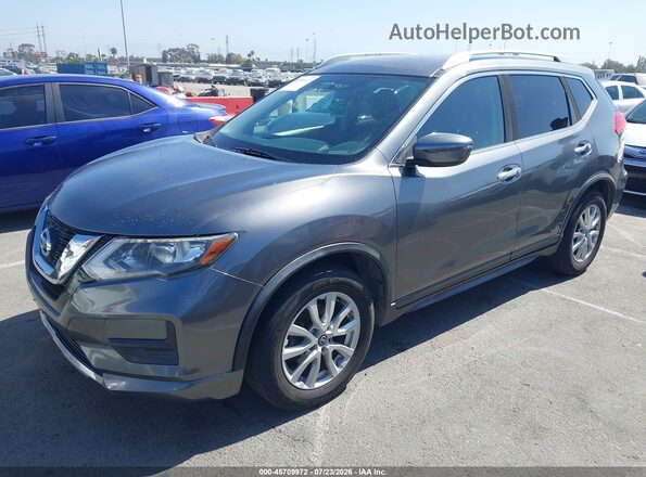 JN8AT2MT4HW142117 2017 NISSAN ROGUE Серый Передняя левая четверть