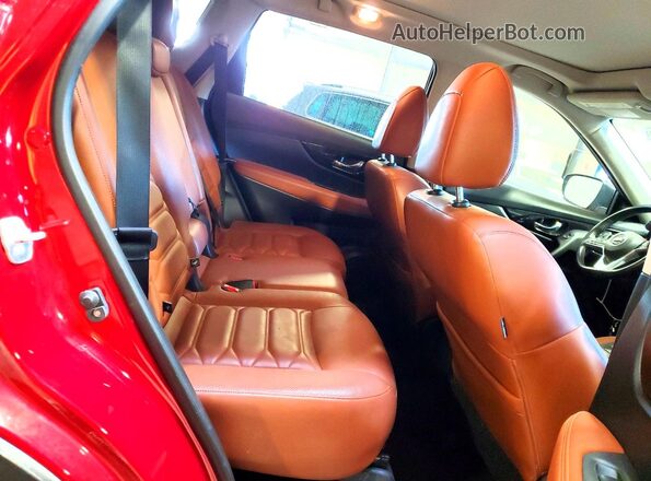 JN8AT2MT4HW384289 2017 NISSAN ROGUE Red Rear interior view