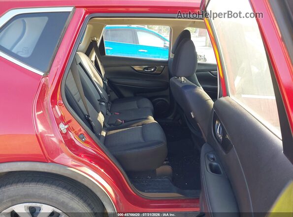 JN8AT2MT4HW391646 2017 NISSAN ROGUE Red Vista de la etiqueta del VIN