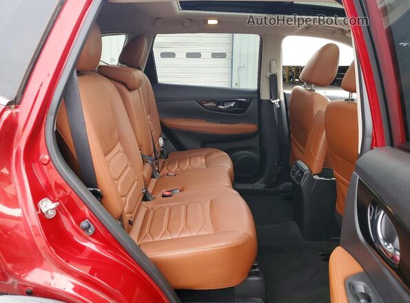 JN8AT2MT4HW407814 2017 NISSAN ROGUE Red Սալոնի հետևի տեսք