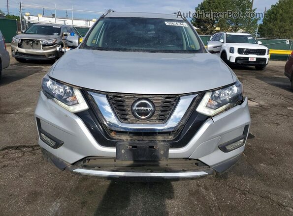 JN8AT2MT4JW465556 2018 NISSAN ROGUE Silver Vista frontal