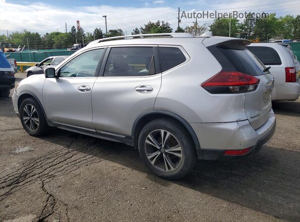 JN8AT2MT4JW465556 2018 NISSAN ROGUE Silver Trasero izquierdo