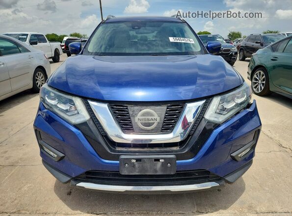 JN8AT2MT5HW140697 2017 NISSAN ROGUE Blue Widok z przodu