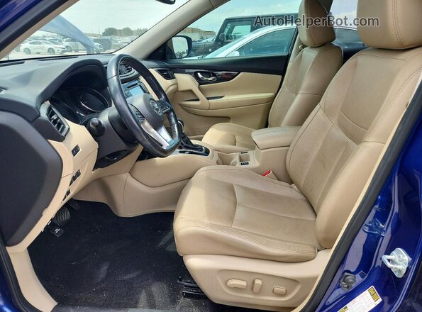 JN8AT2MT5HW140697 2017 NISSAN ROGUE Blue Widok wnętrza z przodu