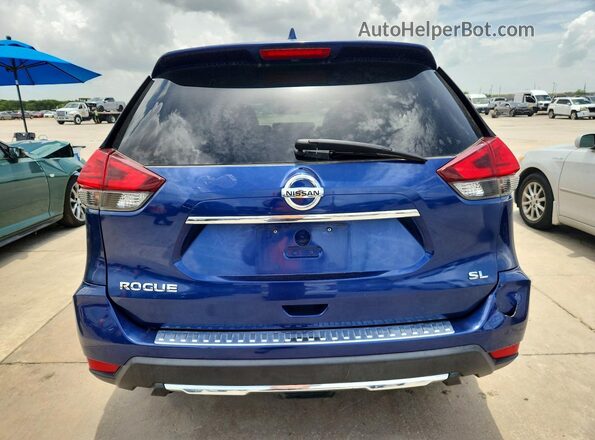 JN8AT2MT5HW140697 2017 NISSAN ROGUE Blue Widok z tyłu