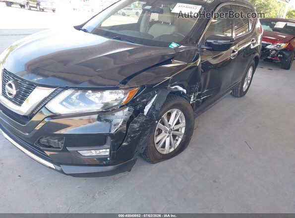 JN8AT2MT5HW145575 2017 NISSAN ROGUE Black Вид спереду