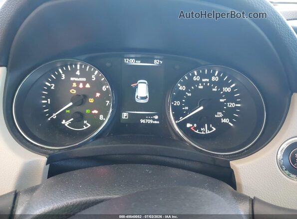 JN8AT2MT5HW145575 2017 NISSAN ROGUE Black Вид задніх сидінь