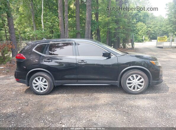 JN8AT2MT5HW386696 2017 NISSAN ROGUE Black Widok wnętrza z tyłu