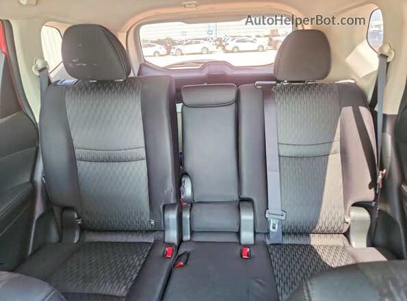 JN8AT2MT5HW399528 2017 NISSAN ROGUE Red Հետևի նստատեղերի տեսք