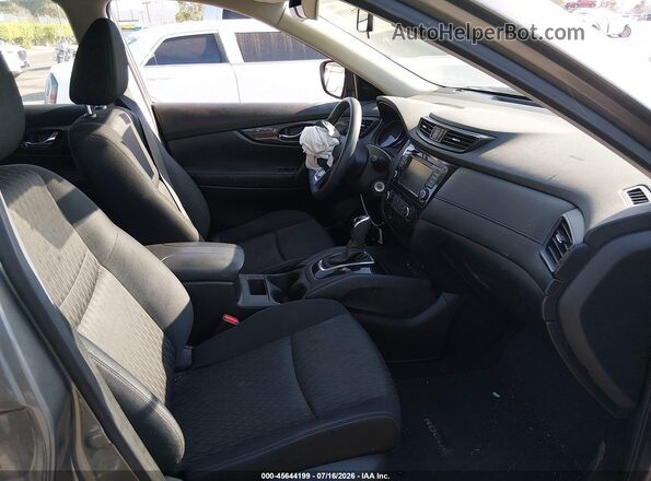 JN8AT2MT5JW458065 2018 NISSAN ROGUE Gray Вид салону спереду
