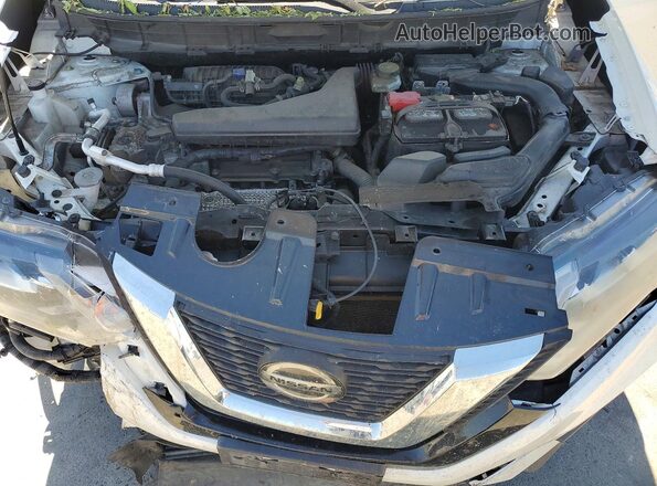 JN8AT2MT5JW468191 2018 NISSAN ROGUE Белый Вид задней части салона