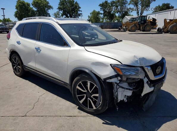 JN8AT2MT5JW468191 2018 NISSAN ROGUE Белый Передняя правая четверть