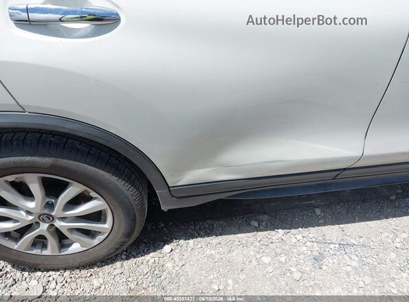 JN8AT2MT5LW015417 2020 NISSAN ROGUE White Widok z przodu