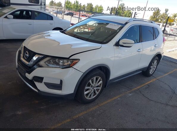 JN8AT2MT6HW131507 2017 NISSAN ROGUE Белый Передняя левая четверть