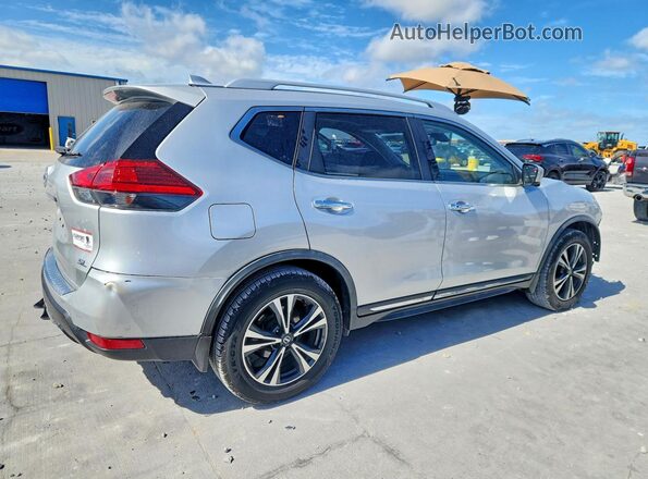 JN8AT2MT6HW407491 2017 NISSAN ROGUE Silver Tył prawy