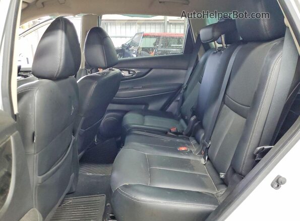 JN8AT2MT6JW461735 2018 NISSAN ROGUE Silver Սալոնի հետևի տեսք