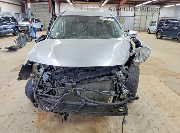JN8AT2MT6JW461735 2018 NISSAN ROGUE Silver Դիմացի տեսք