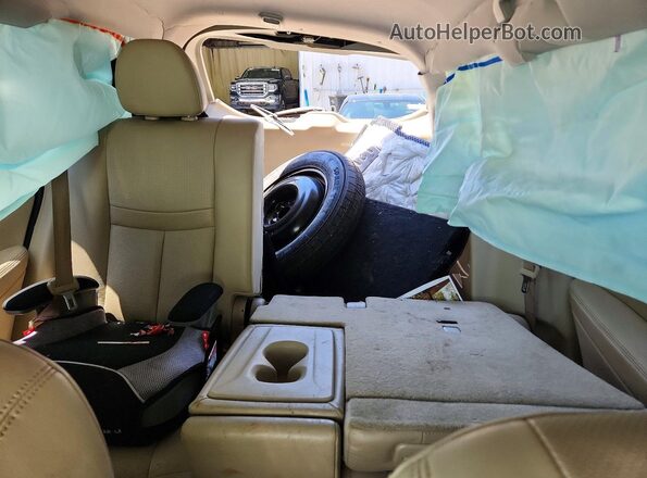 JN8AT2MT7GW015344 2016 NISSAN ROGUE White Rear seats view