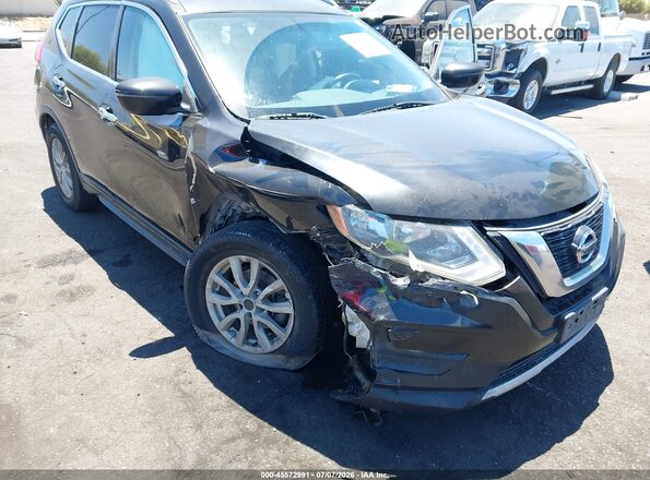 JN8AT2MT7HW390829 2017 NISSAN ROGUE Серый Вид спереди