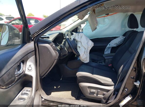 JN8AT2MT7HW390829 2017 NISSAN ROGUE Серый Вид салона спереди