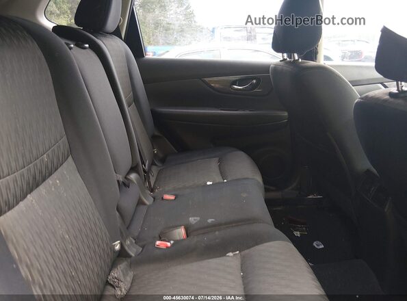 JN8AT2MT7HW395237 2017 NISSAN ROGUE Red Widok naklejki z numerem VIN