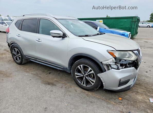 JN8AT2MT7JW463011 2018 NISSAN ROGUE Silver Передня права чверть