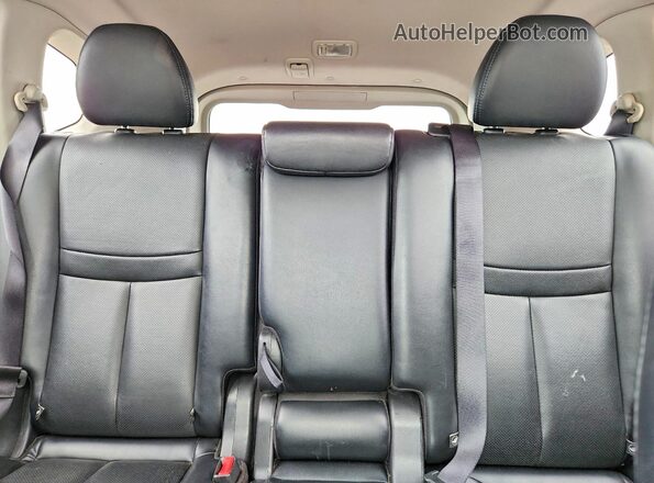 JN8AT2MT7JW463011 2018 NISSAN ROGUE Silver Вид задніх сидінь