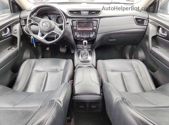 JN8AT2MT7JW463011 2018 NISSAN ROGUE Silver Вид панелі приладів