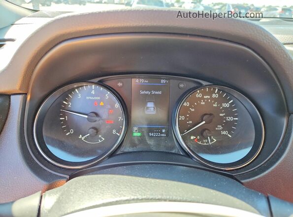 JN8AT2MT7JW466104 2018 NISSAN ROGUE Черный Вид щитка приборов