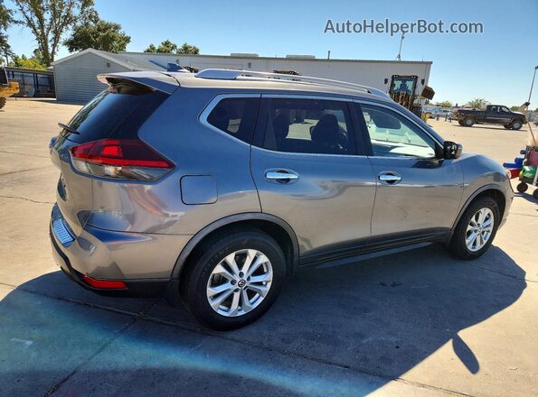 JN8AT2MT7JW466104 2018 NISSAN ROGUE Черный Задняя правая четверть