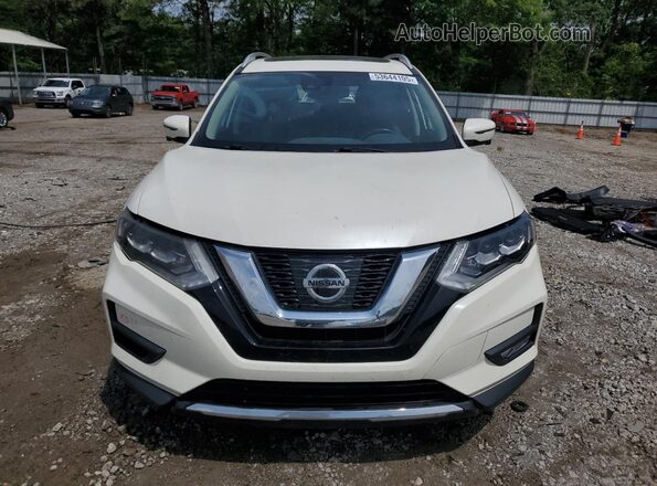 JN8AT2MTXHW143207 2017 NISSAN ROGUE White Widok z przodu