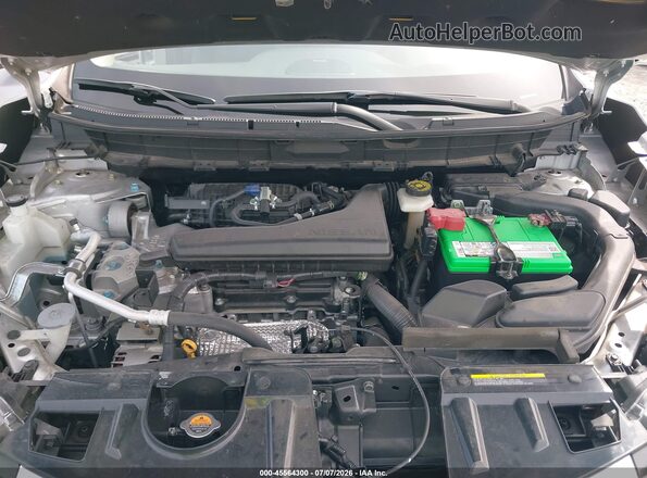 JN8AT2MTXHW145605 2017 NISSAN ROGUE Silver Вид ззаду