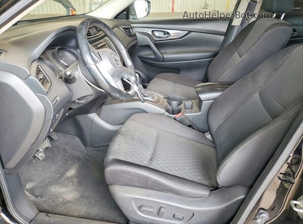 JN8AT2MTXLW004509 2020 NISSAN ROGUE Черный Вид салона спереди