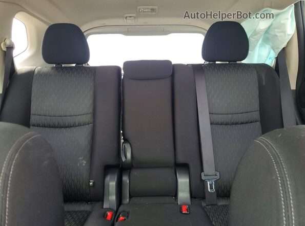 JN8AT2MTXLW010374 2020 NISSAN ROGUE Белый Вид задних сидений