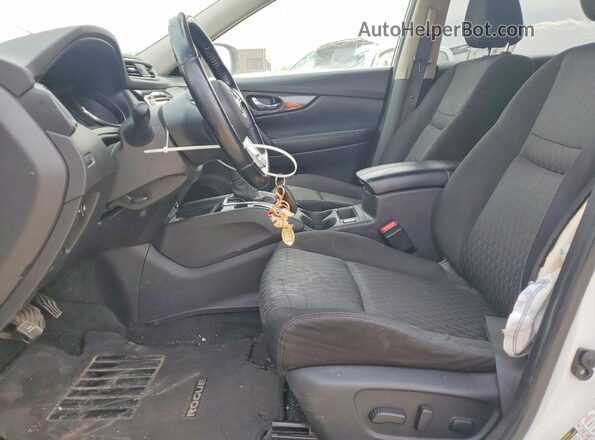 JN8AT2MTXLW010374 2020 NISSAN ROGUE Белый Вид салона спереди