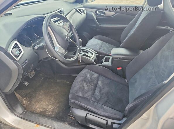 JN8AT2MV0GW142275 2016 NISSAN ROGUE Серебряный Вид салона спереди