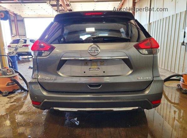 JN8AT2MV0HW015964 2017 NISSAN ROGUE Gray Вид ззаду